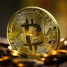 Load image into Gallery viewer, Gold Plated Physical Bitcoins Bit Coin BTC With Case Gift Physical Metal Antique Imitation BTC Coin Art Collection